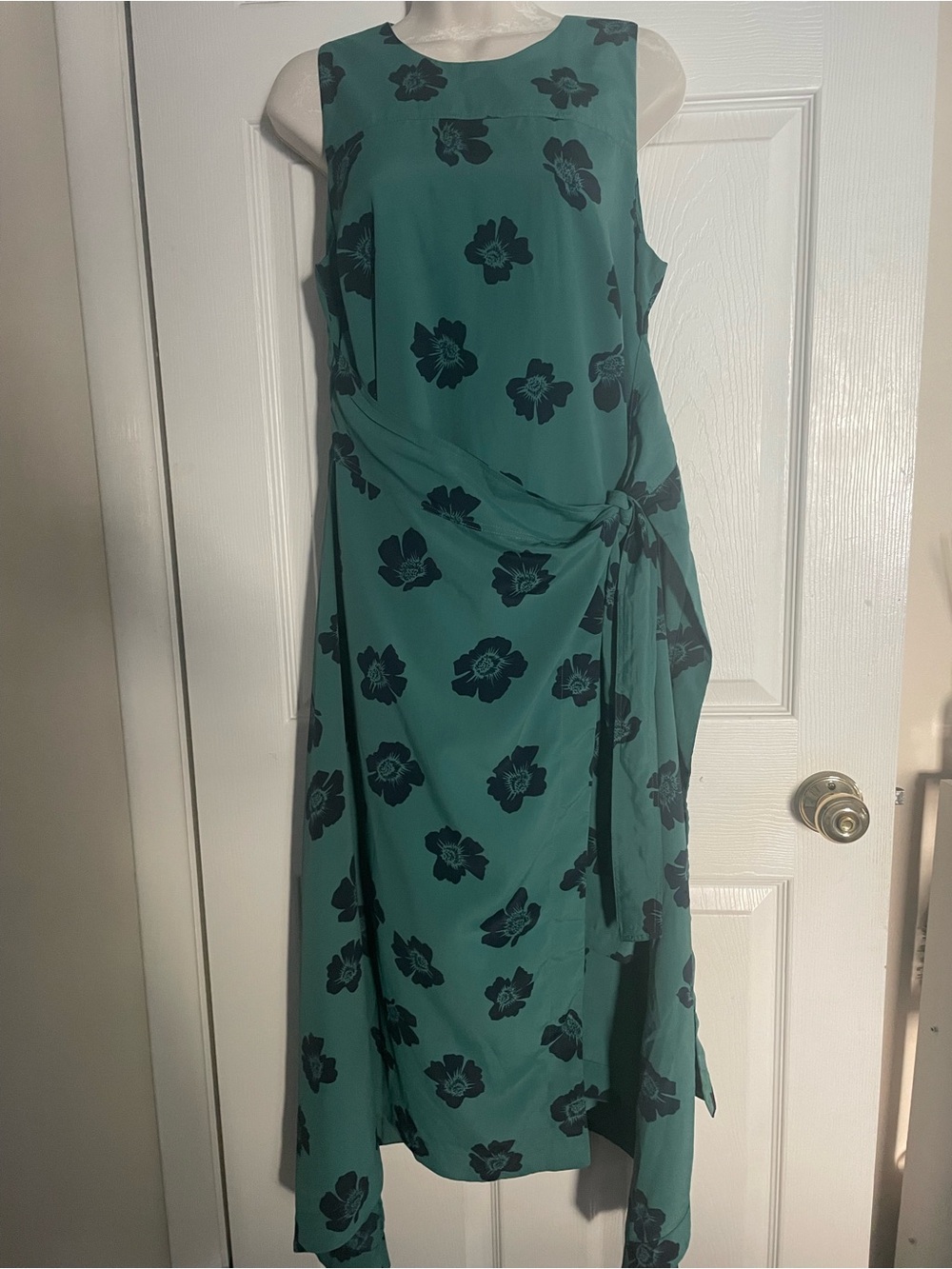 A Pea in the Pod Sleeveless Green Floral Tie-Waist Maternity Dress Medium